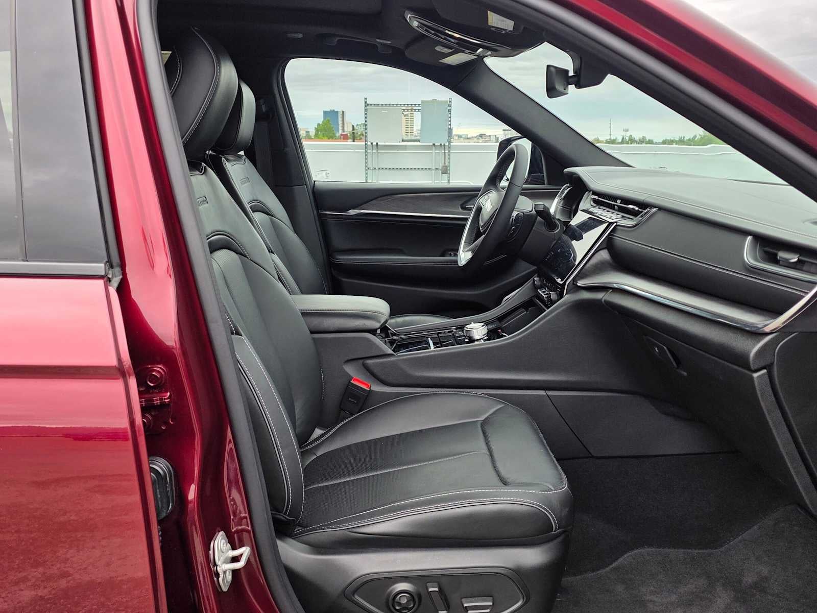 2025 Jeep Grand Cherokee Overland 4x4