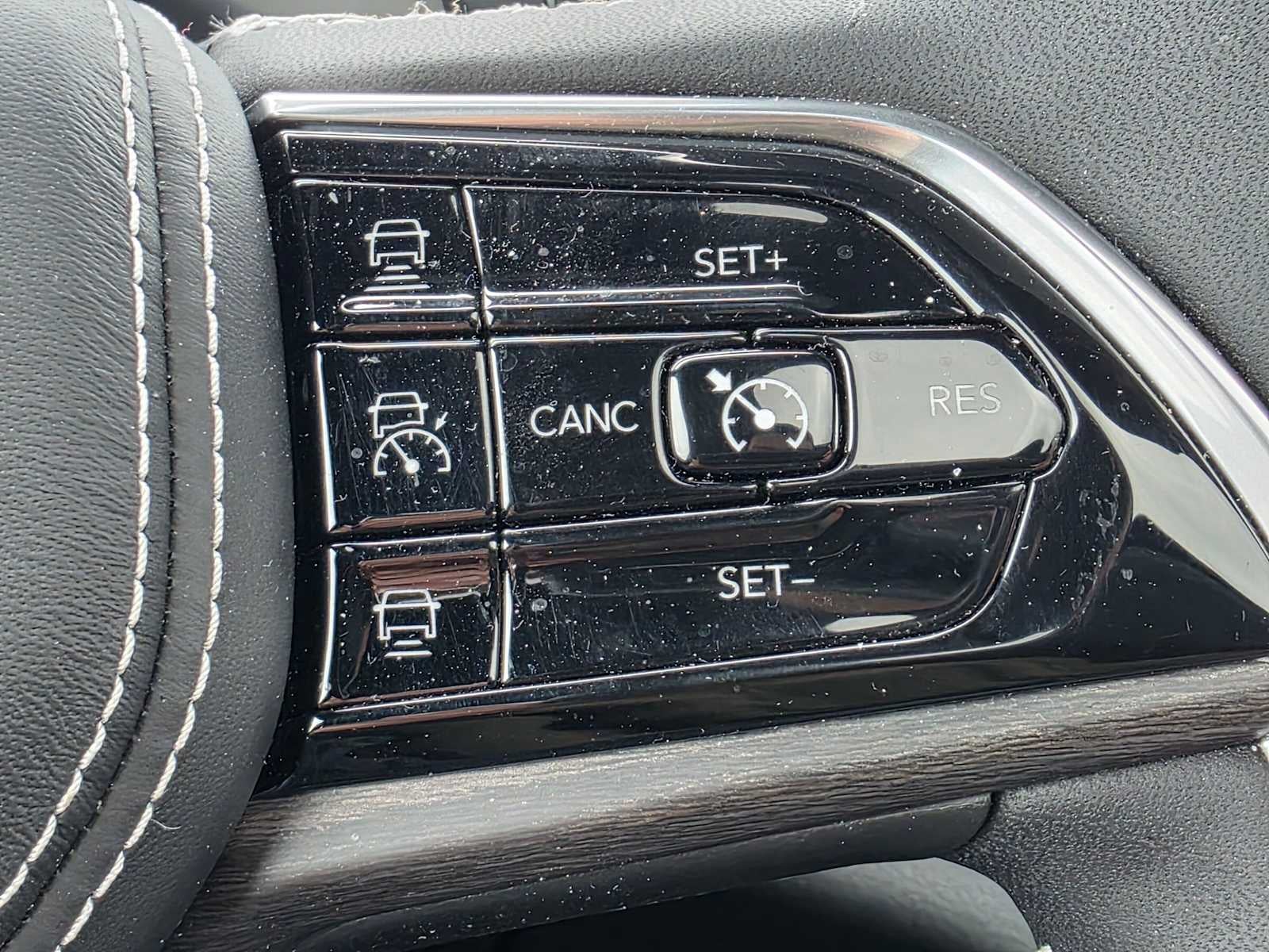 2025 Jeep Grand Cherokee Overland 4x4