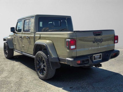 2025 Jeep Gladiator Nighthawk