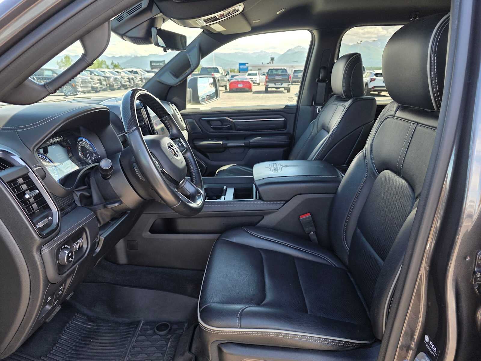 2022 RAM 1500 Limited Crew Cab 4x4 5'7" Box