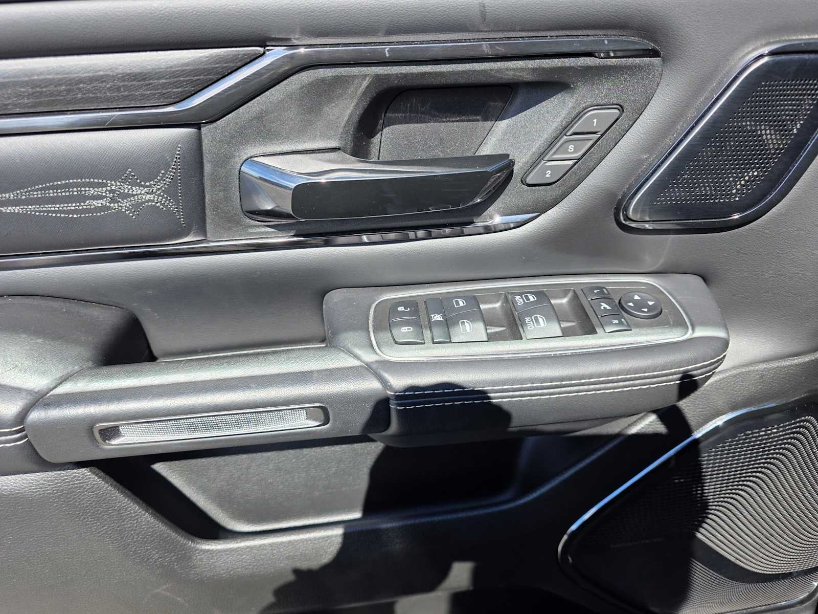 2022 RAM 1500 Limited Crew Cab 4x4 5'7" Box