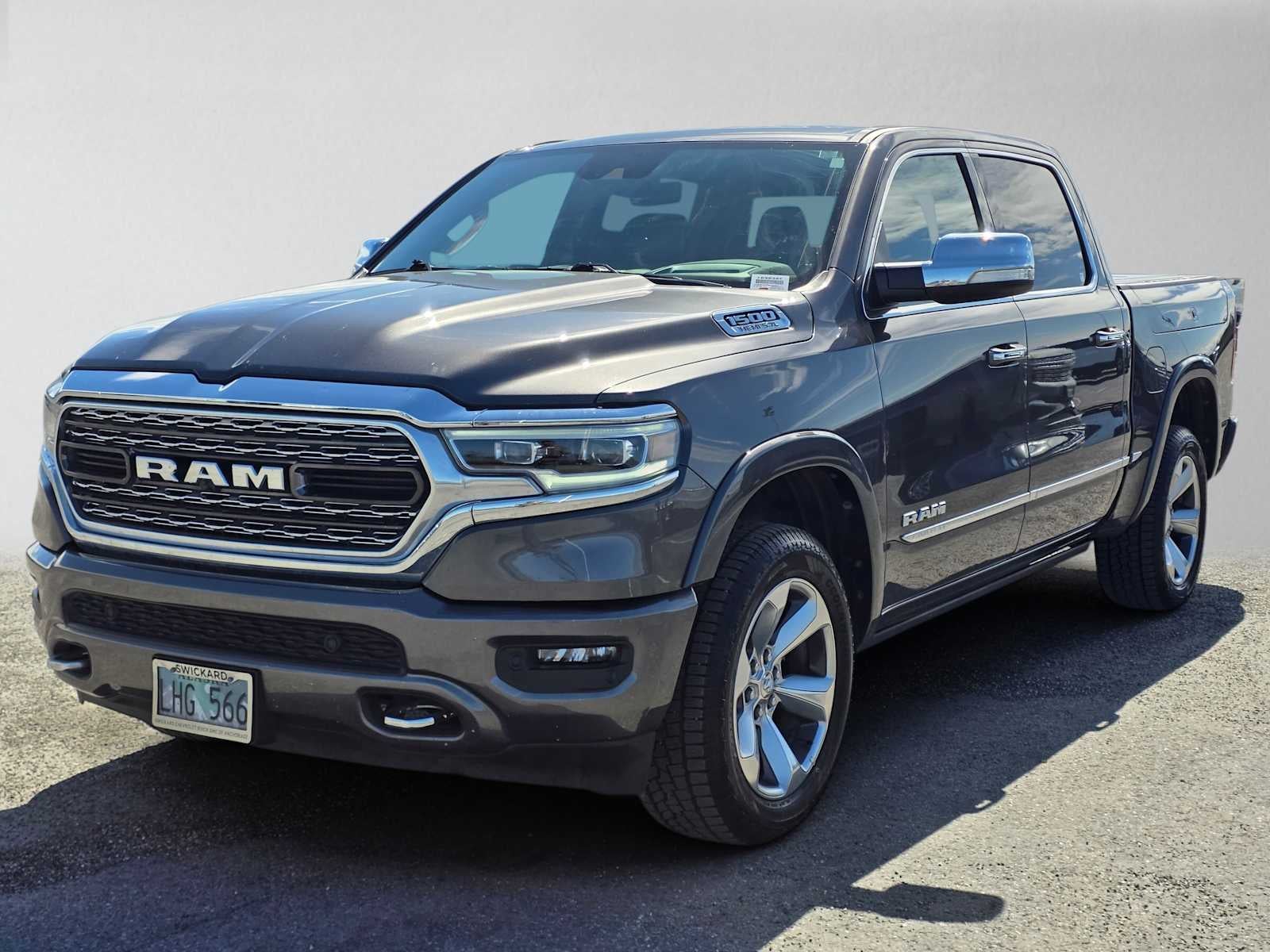 2022 RAM 1500 Limited Crew Cab 4x4 5'7" Box