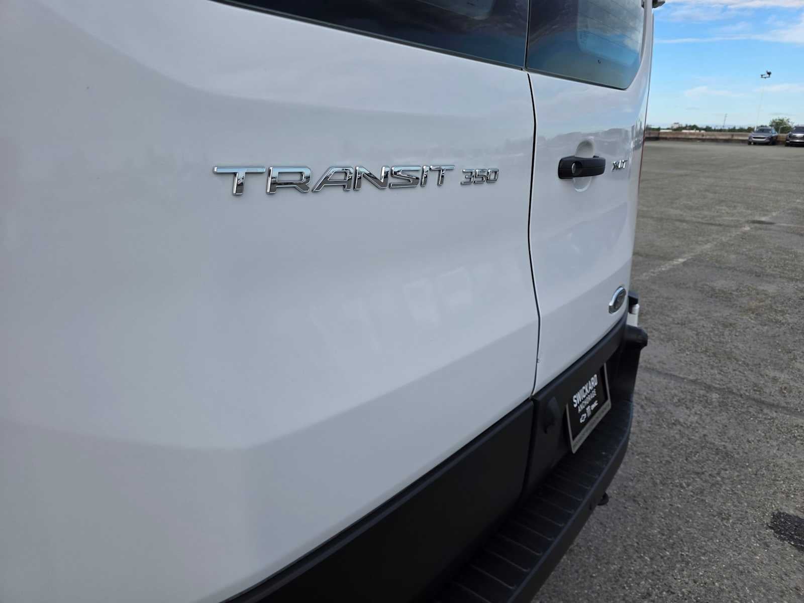 2024 Ford Transit Passenger Wagon XL