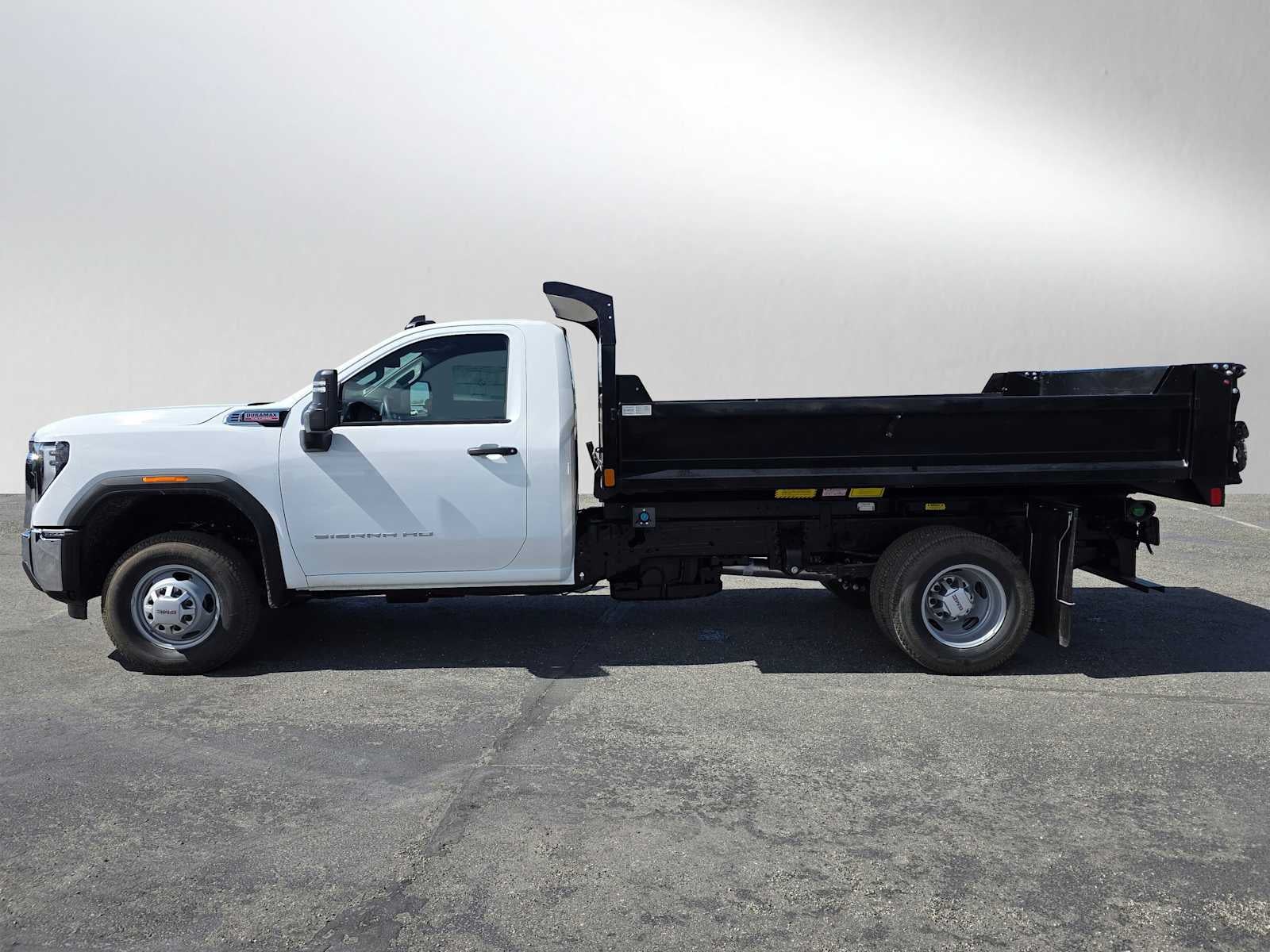 2026 GMC Sierra 3500 HD Chassis Cab Pro