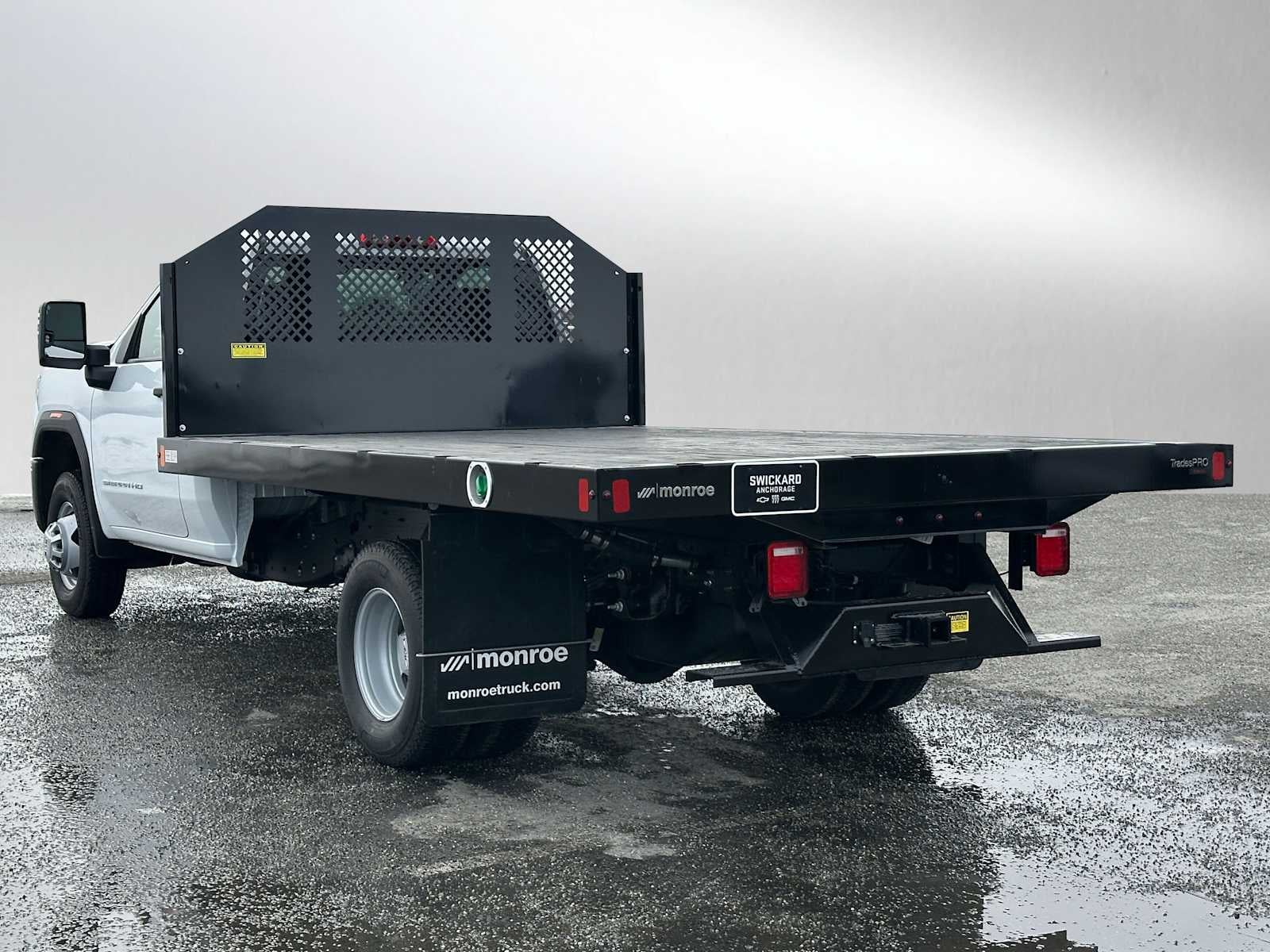 2026 GMC Sierra 3500 HD Chassis Cab Pro