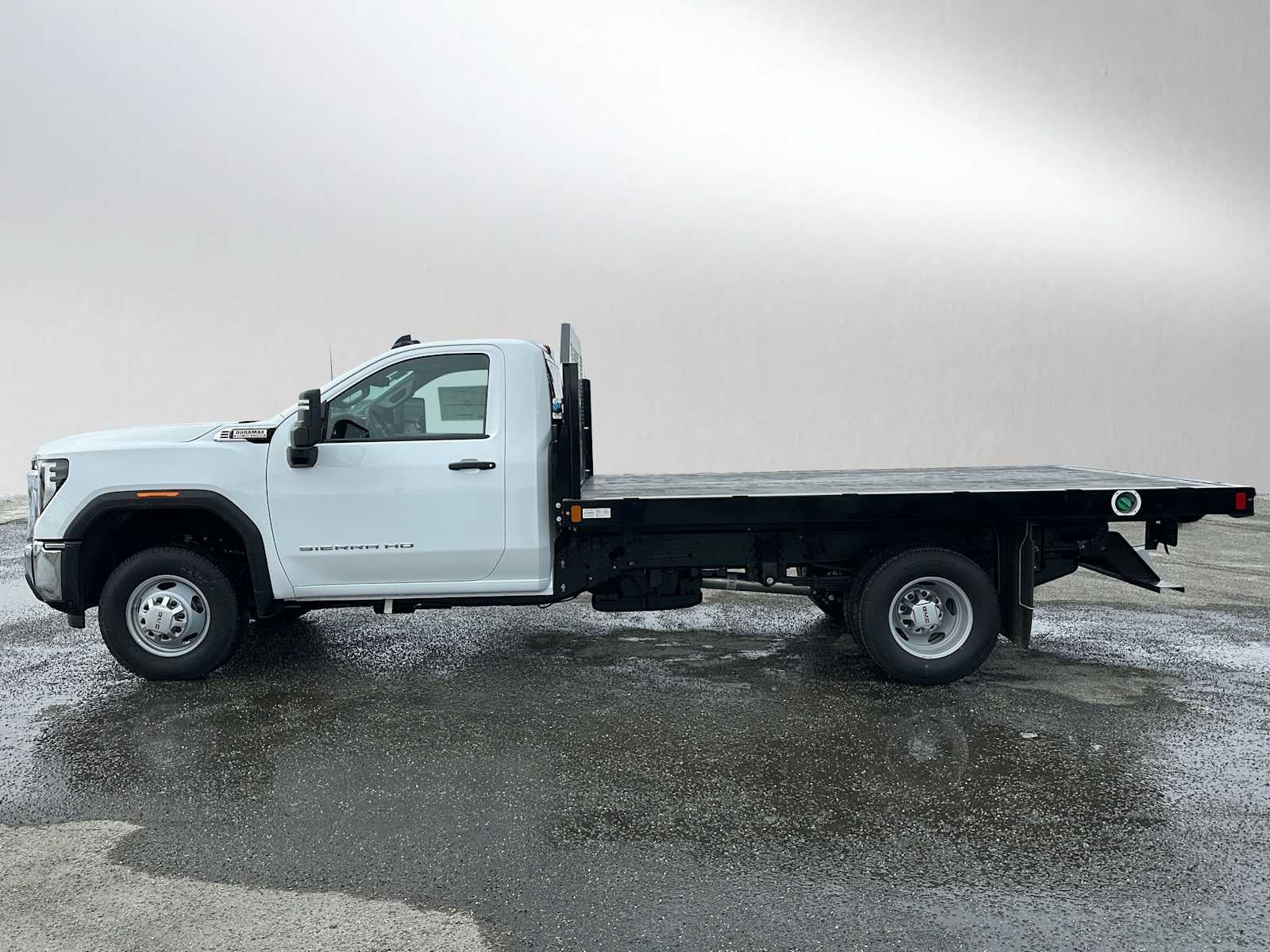2026 GMC Sierra 3500 HD Chassis Cab Pro