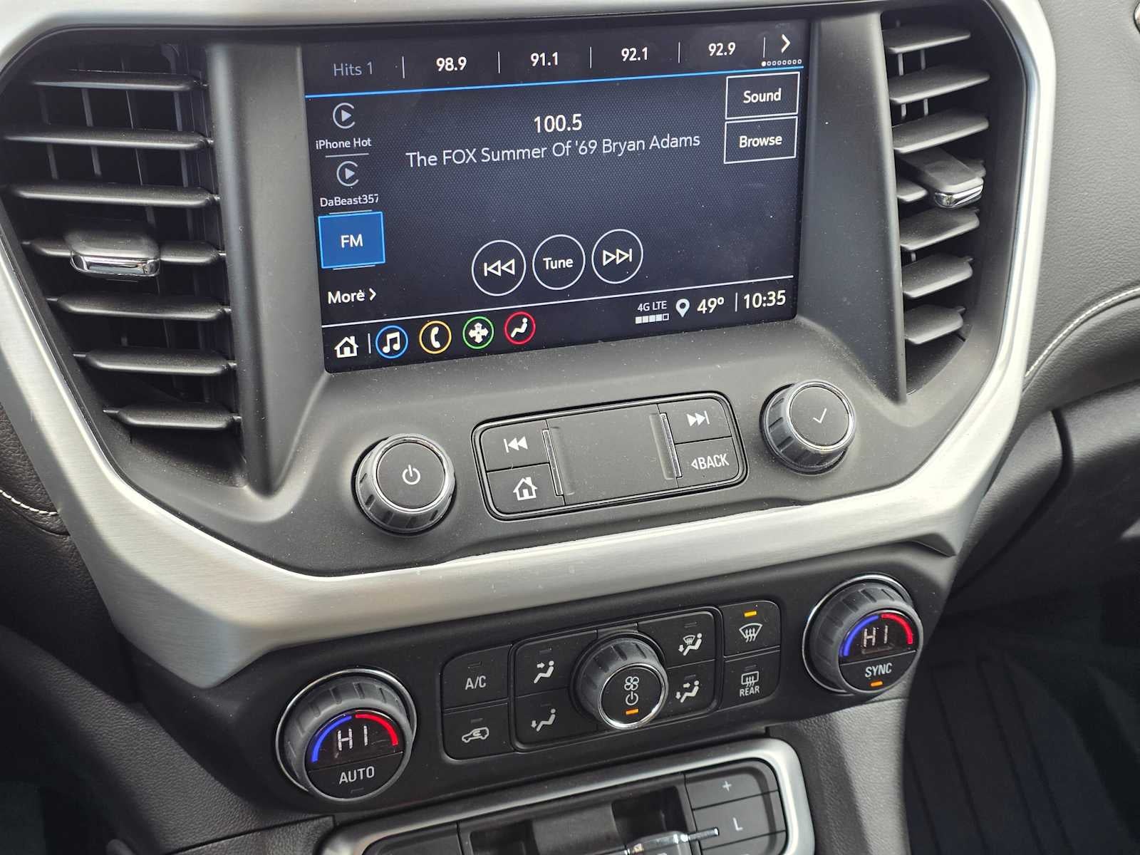 2022 GMC Acadia SLE