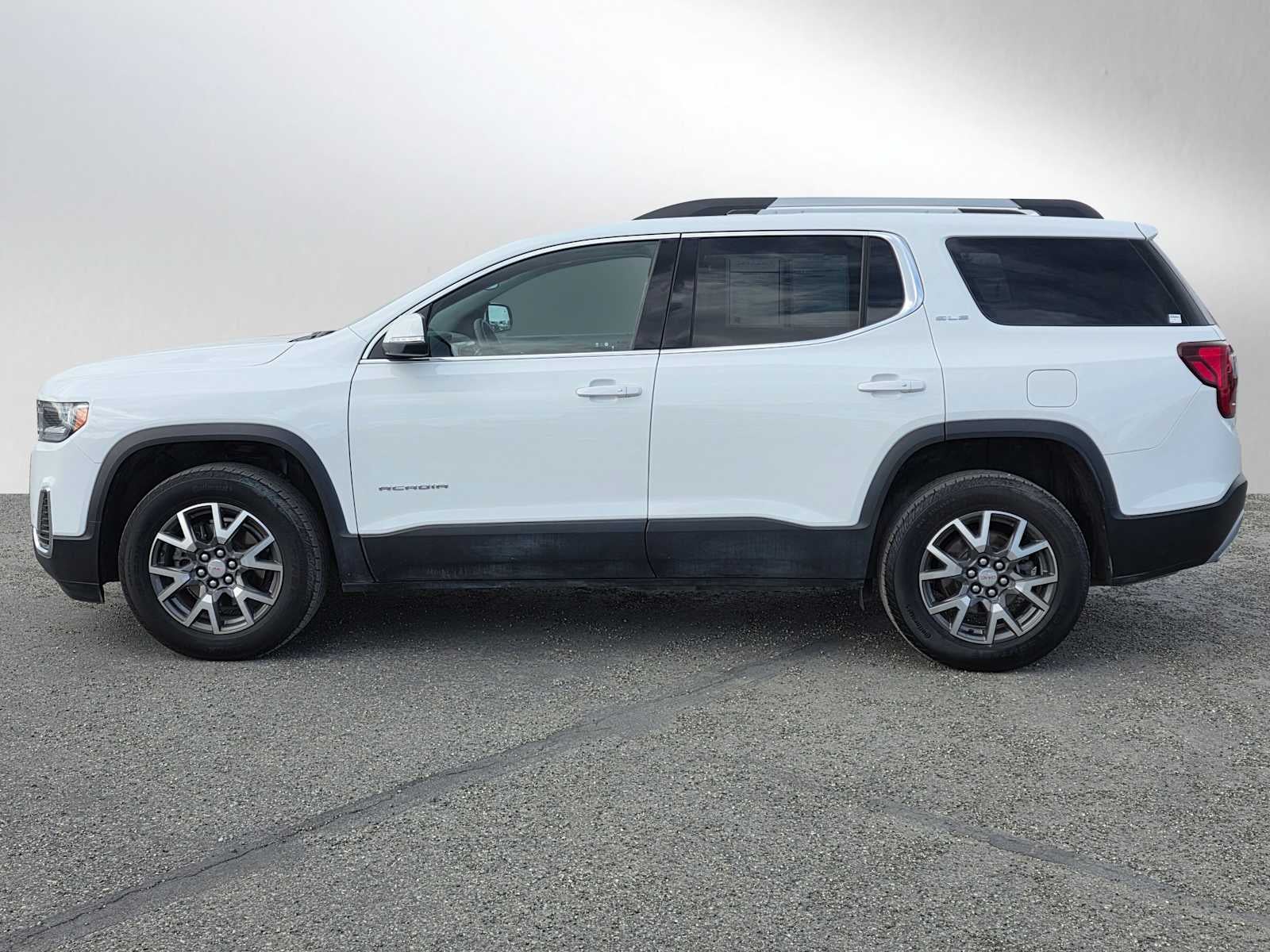 2022 GMC Acadia SLE