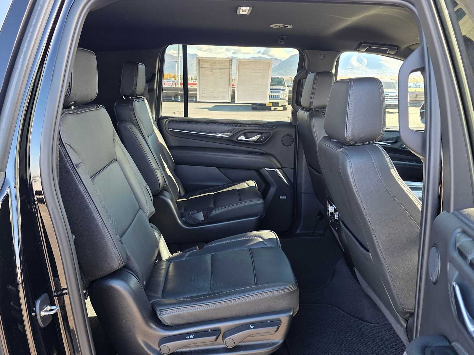 2023 GMC Yukon XL Denali