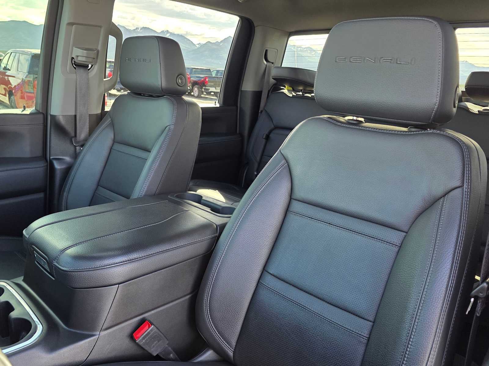 2023 GMC Sierra 2500 HD Denali