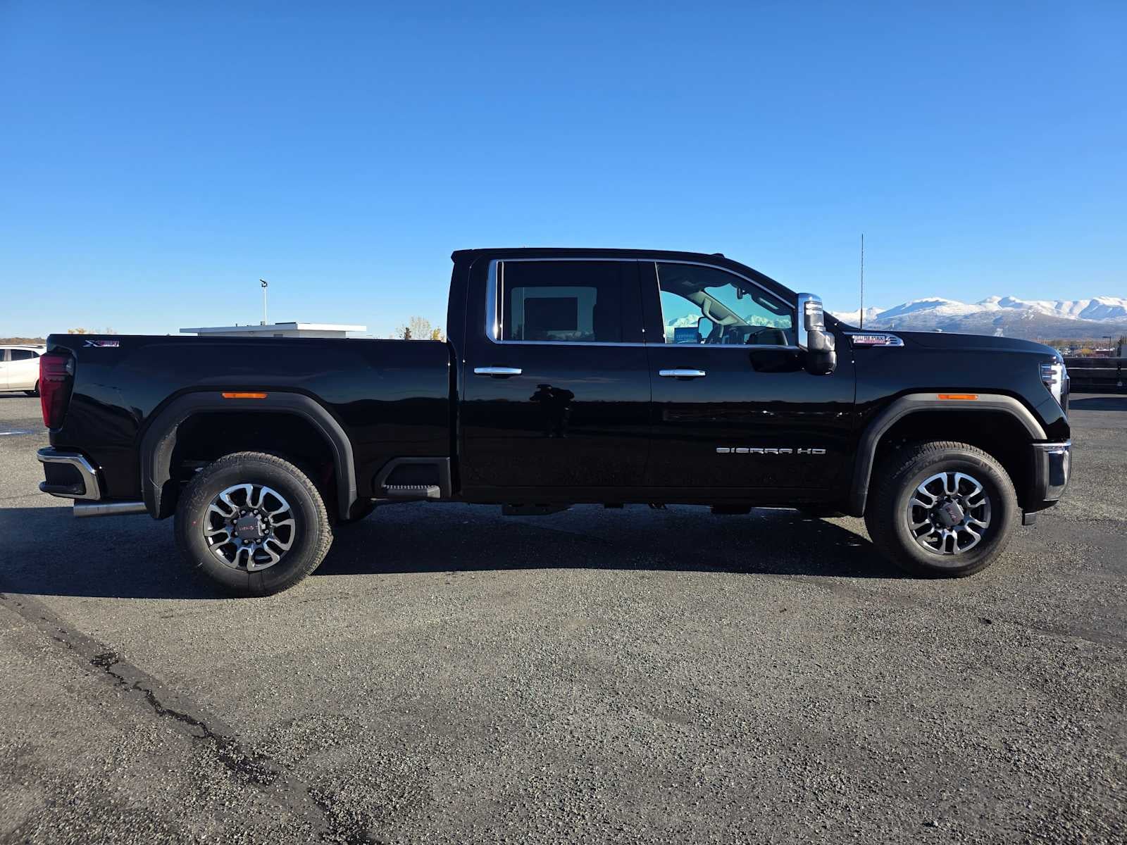 2026 GMC Sierra 2500 HD SLT