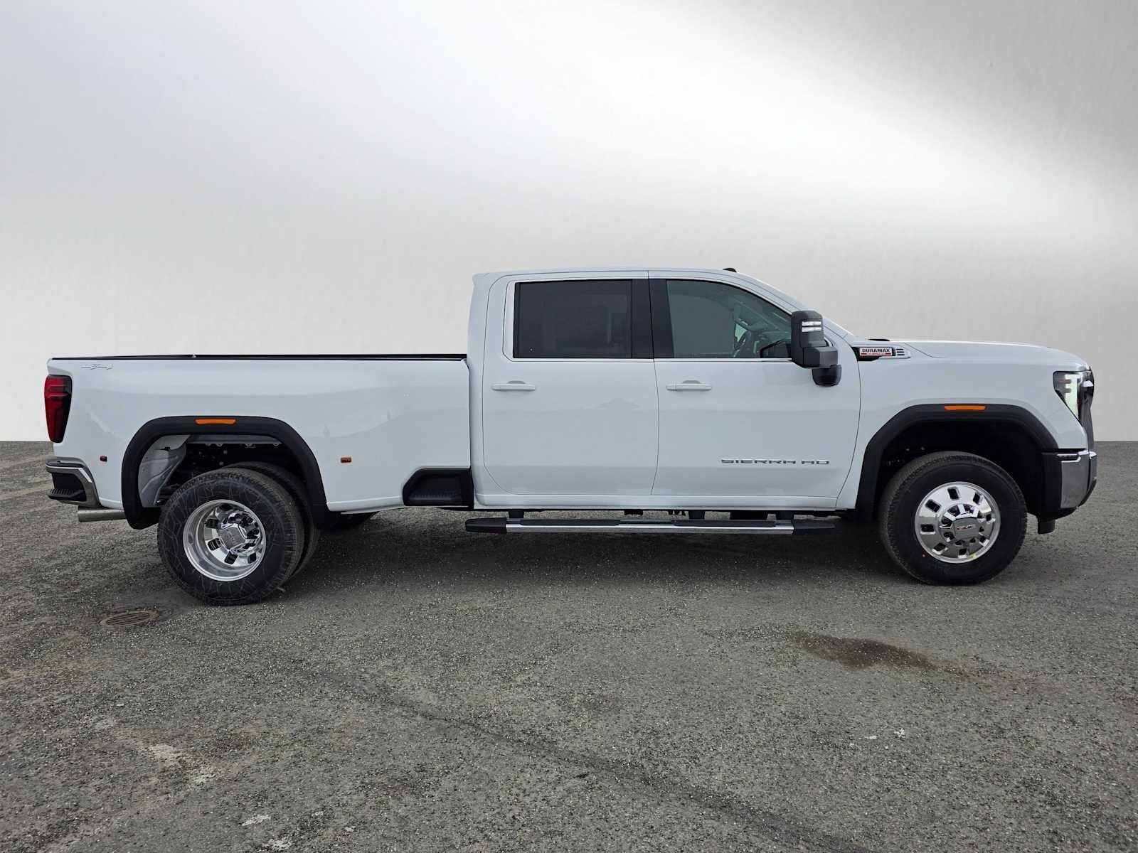 2026 GMC Sierra 3500 HD SLE DRW