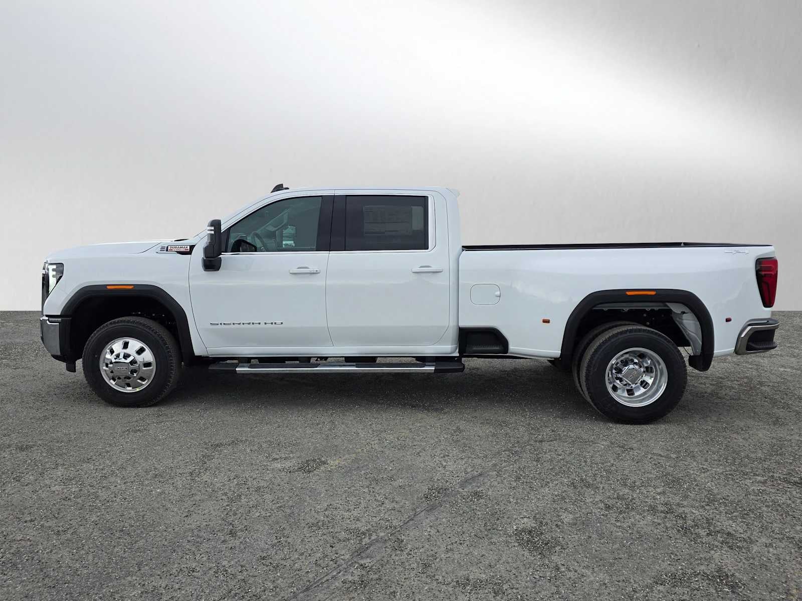 2026 GMC Sierra 3500 HD SLE DRW