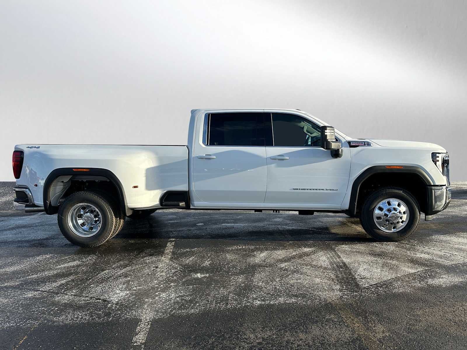 2026 GMC Sierra 3500 HD SLE DRW