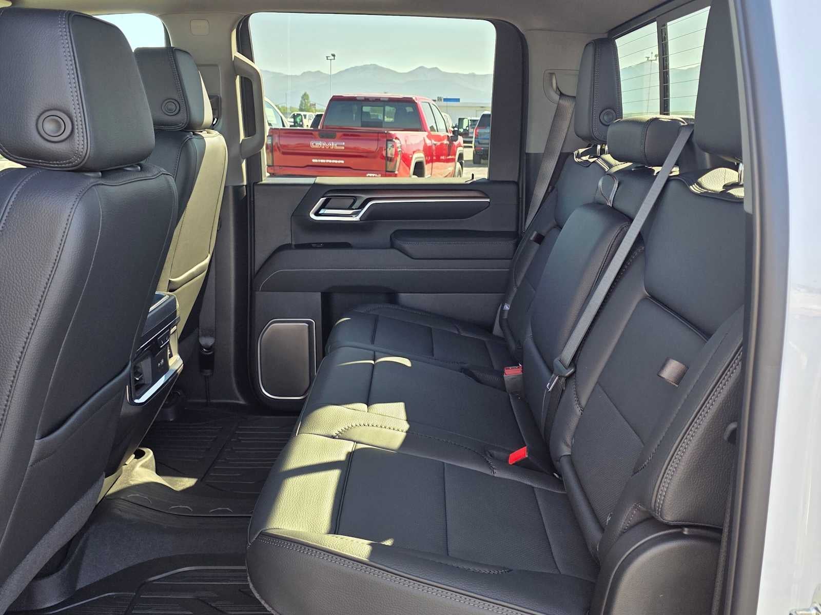 2026 GMC Sierra 3500HD Denali - Photo 16