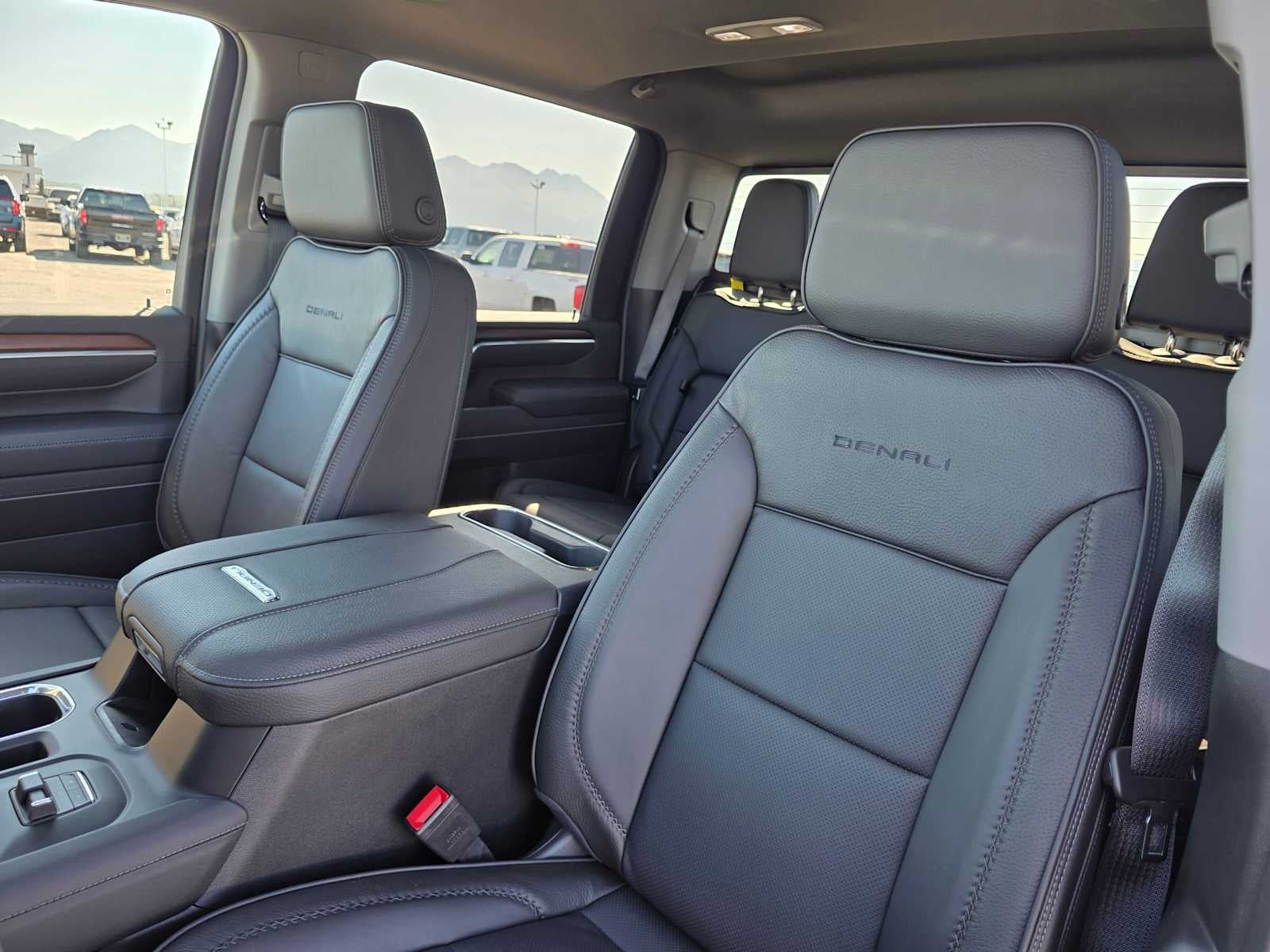 2026 GMC Sierra 3500HD Denali - Photo 21
