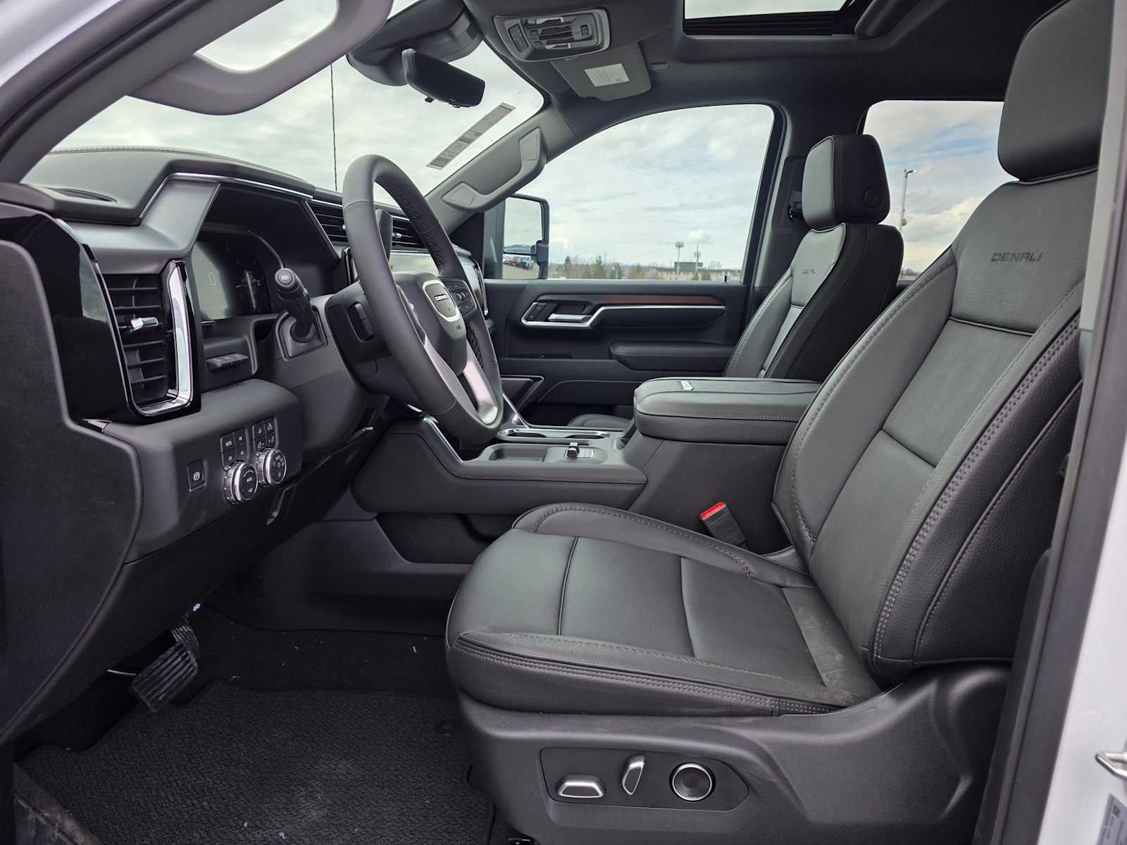 2026 GMC Sierra 3500 HD Denali DRW