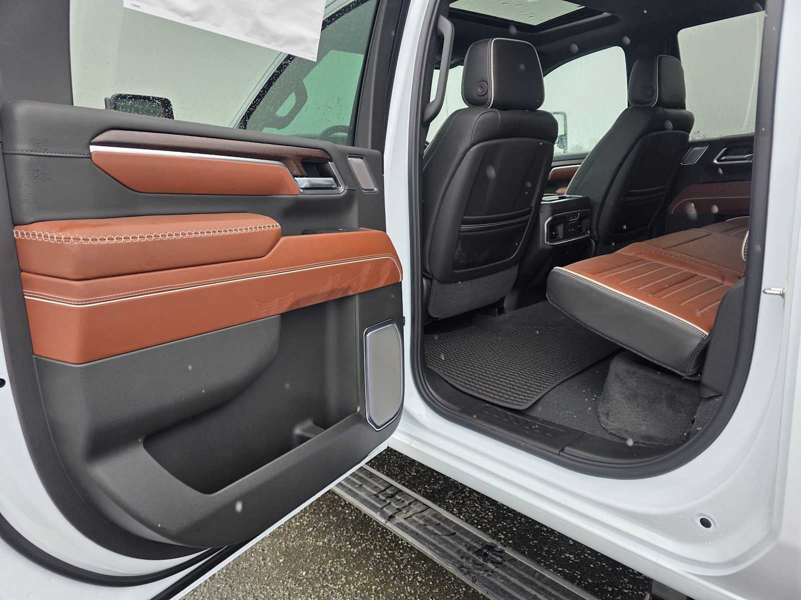 2026 GMC Sierra 3500 HD Denali Ultimate DRW
