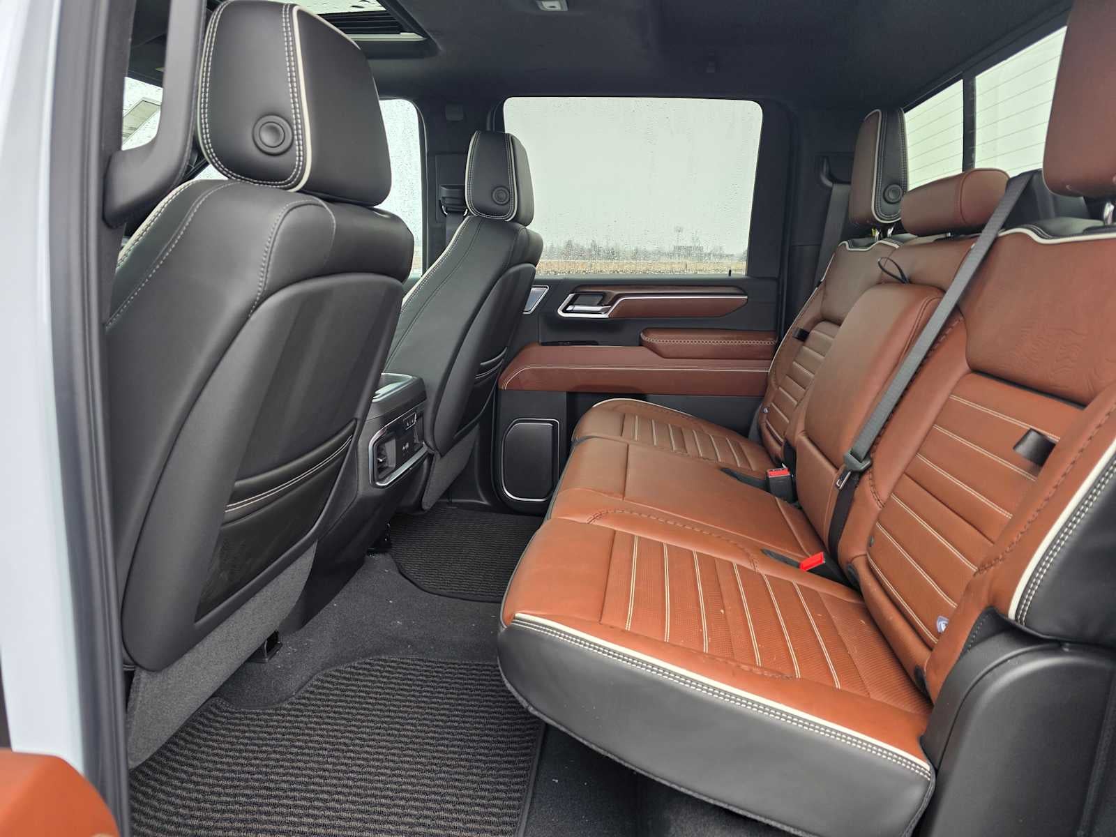 2026 GMC Sierra 3500 HD Denali Ultimate DRW