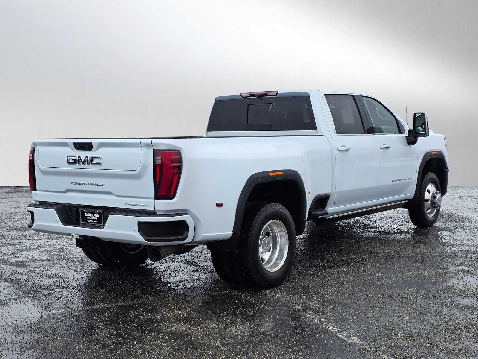 2026 GMC Sierra 3500 HD Denali Ultimate DRW