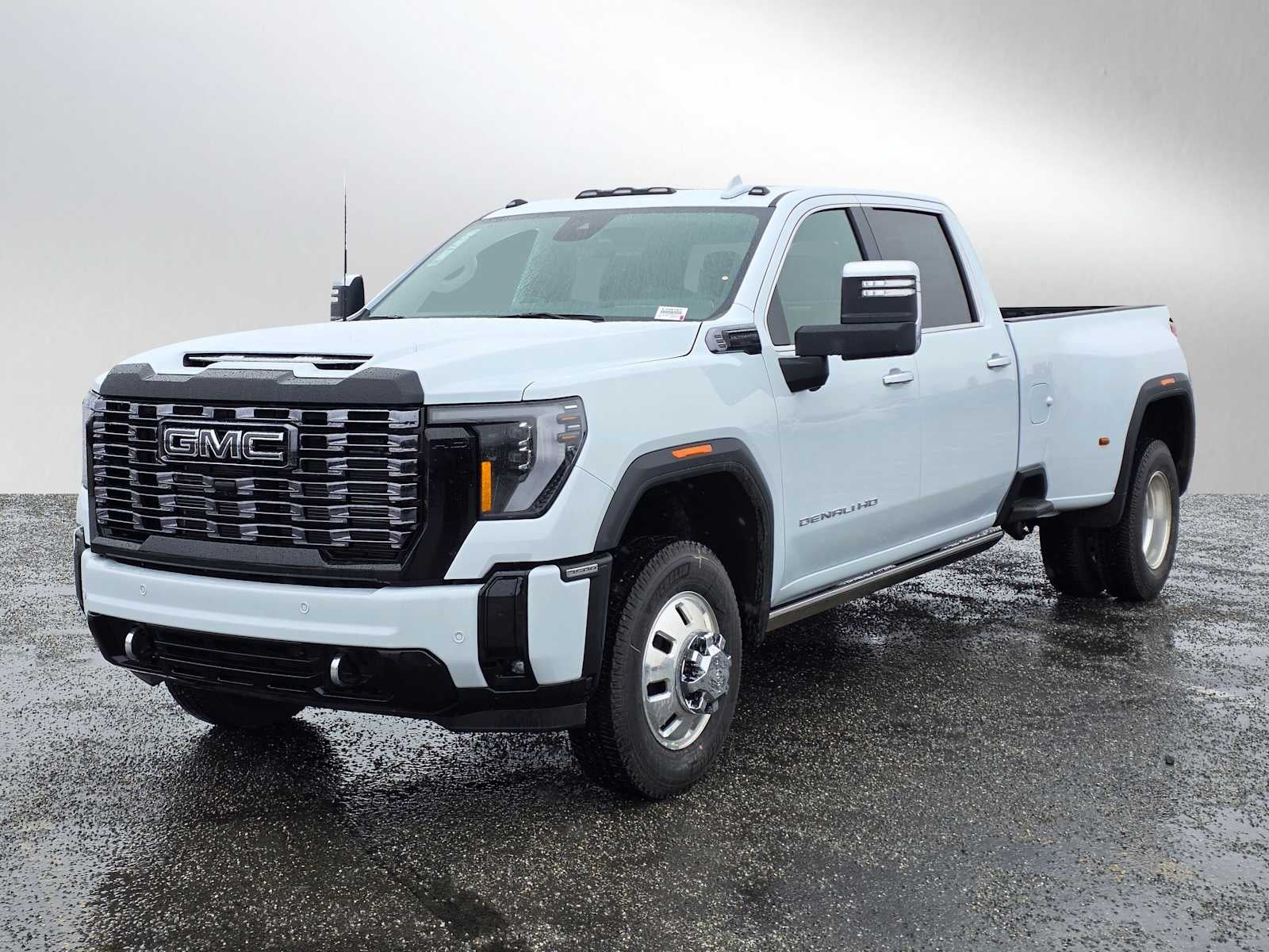 2026 GMC Sierra 3500 HD Denali Ultimate DRW