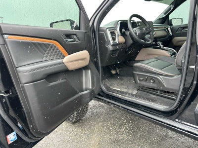 2023 GMC Canyon Denali