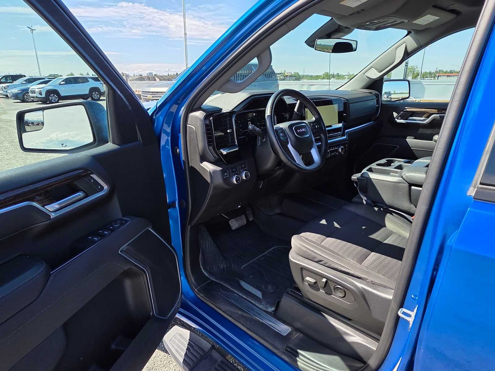 2022 GMC Sierra 1500 Elevation