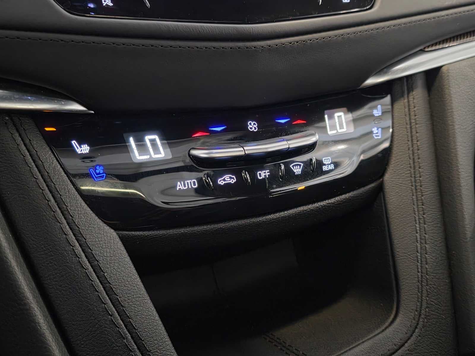 2024 Cadillac XT5 Sport