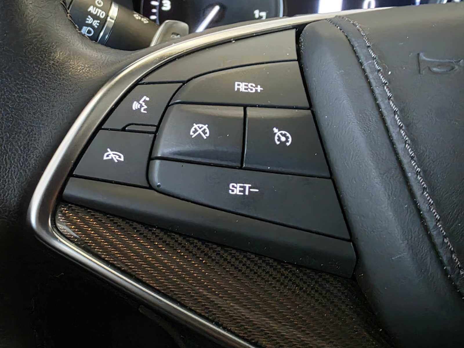 2024 Cadillac XT5 Sport