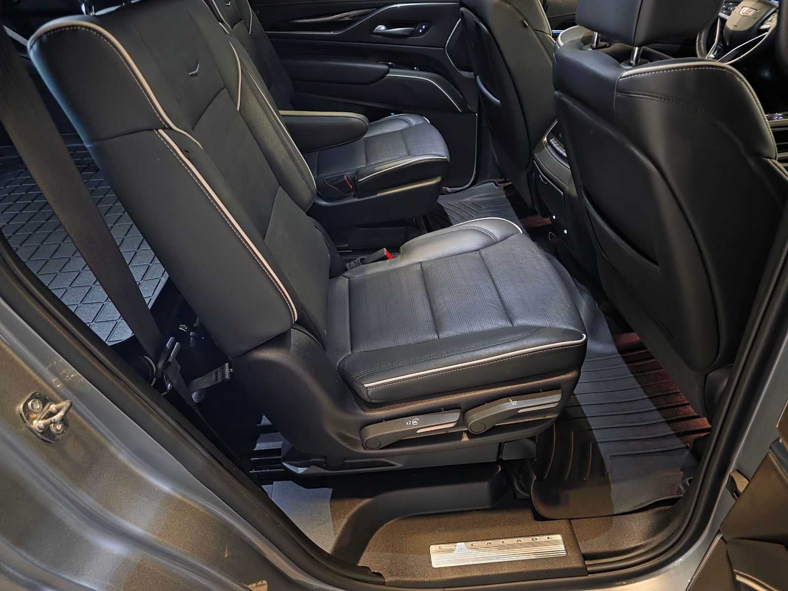 2023 Cadillac Escalade 4WD Sport