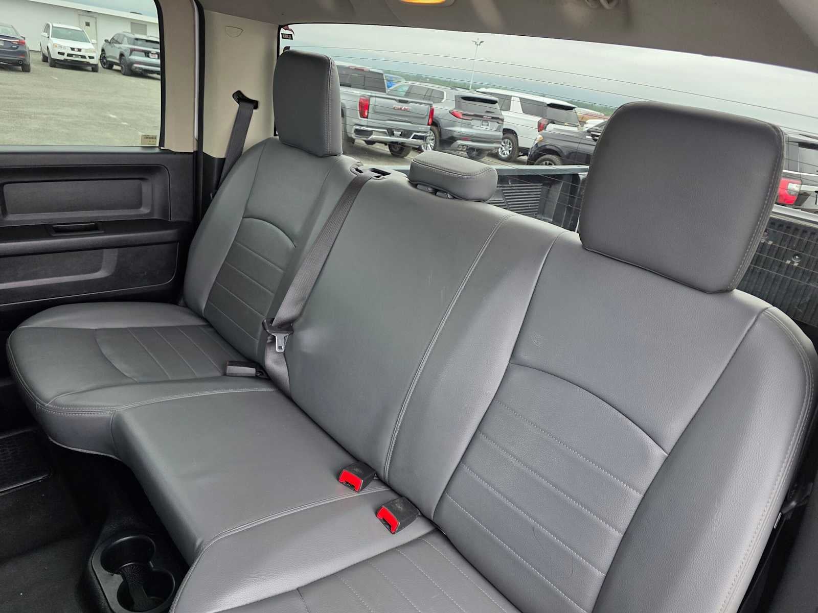 2018 RAM 2500 Tradesman Crew Cab 4x4 6'4" Box