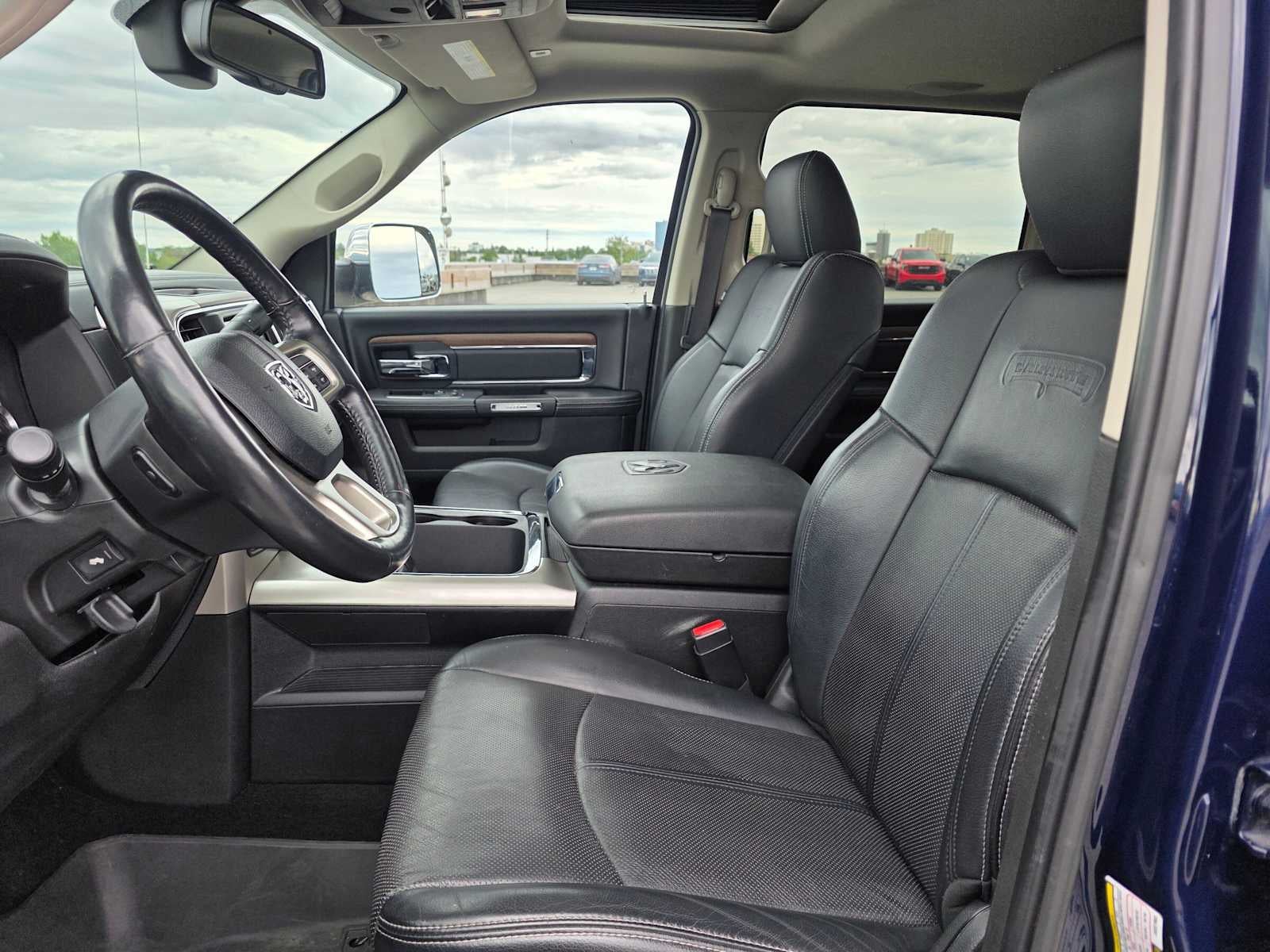 2018 RAM 2500 Laramie Crew Cab 4x4 6'4" Box