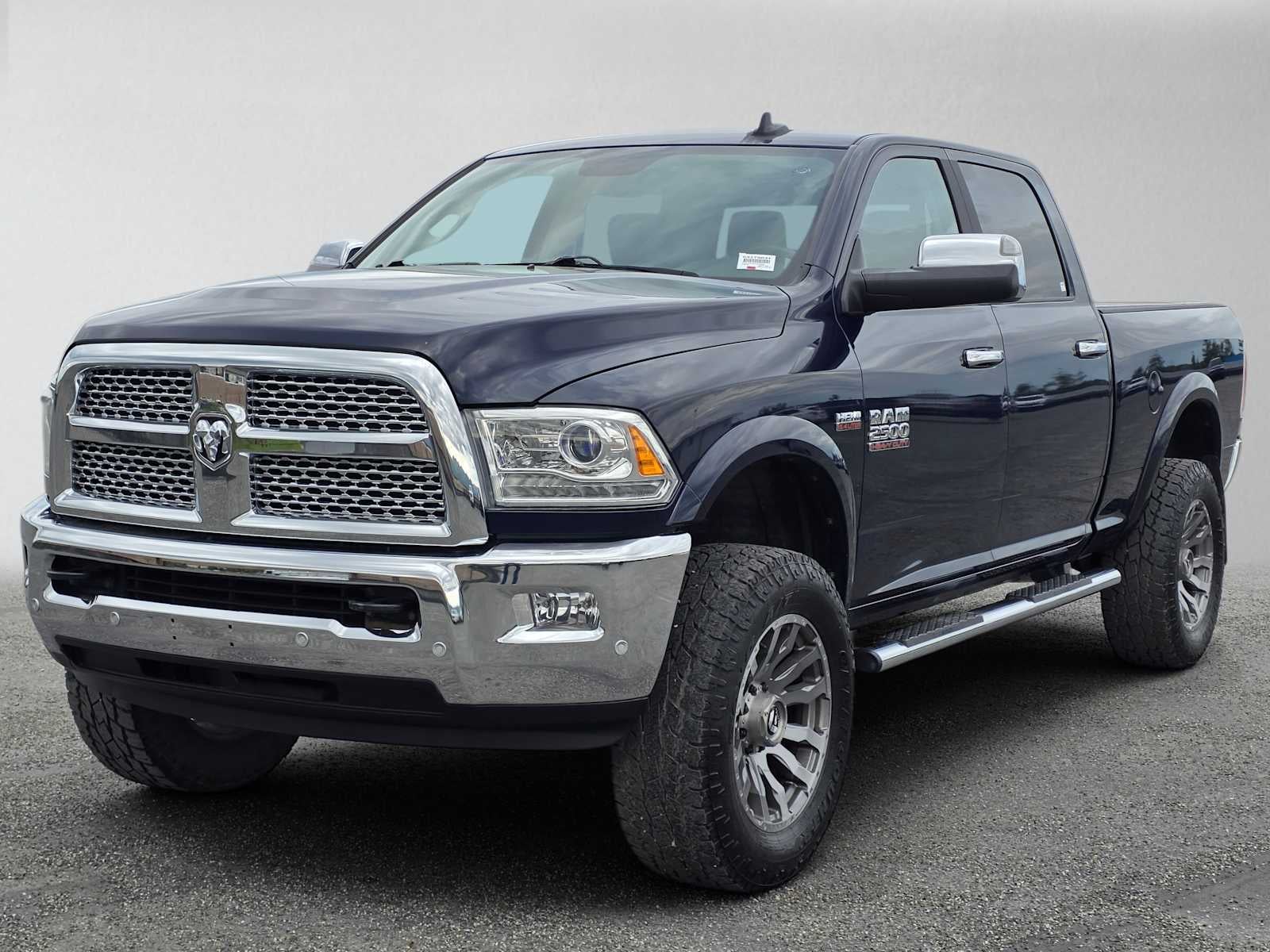 2018 RAM 2500 Laramie Crew Cab 4x4 6'4" Box