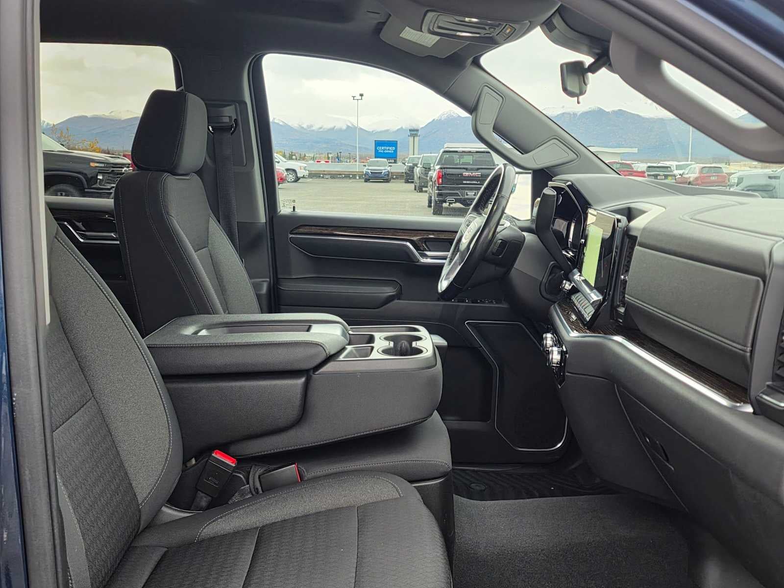 2022 GMC Sierra 1500 SLE