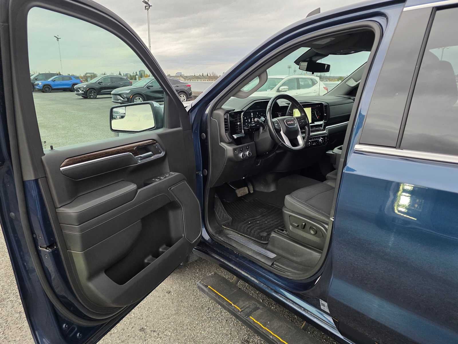 2022 GMC Sierra 1500 SLE