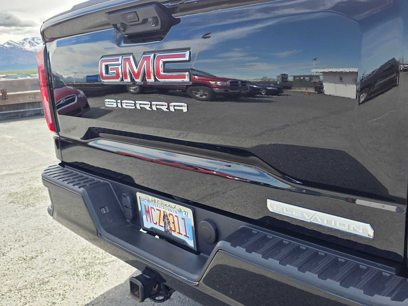 2025 GMC Sierra 1500 Elevation