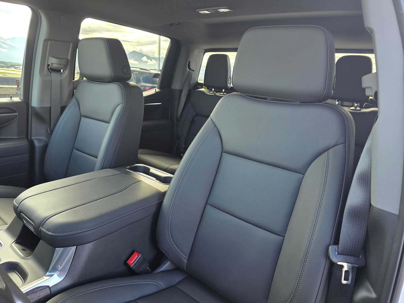 2026 GMC Sierra 1500 SLT - Photo 20