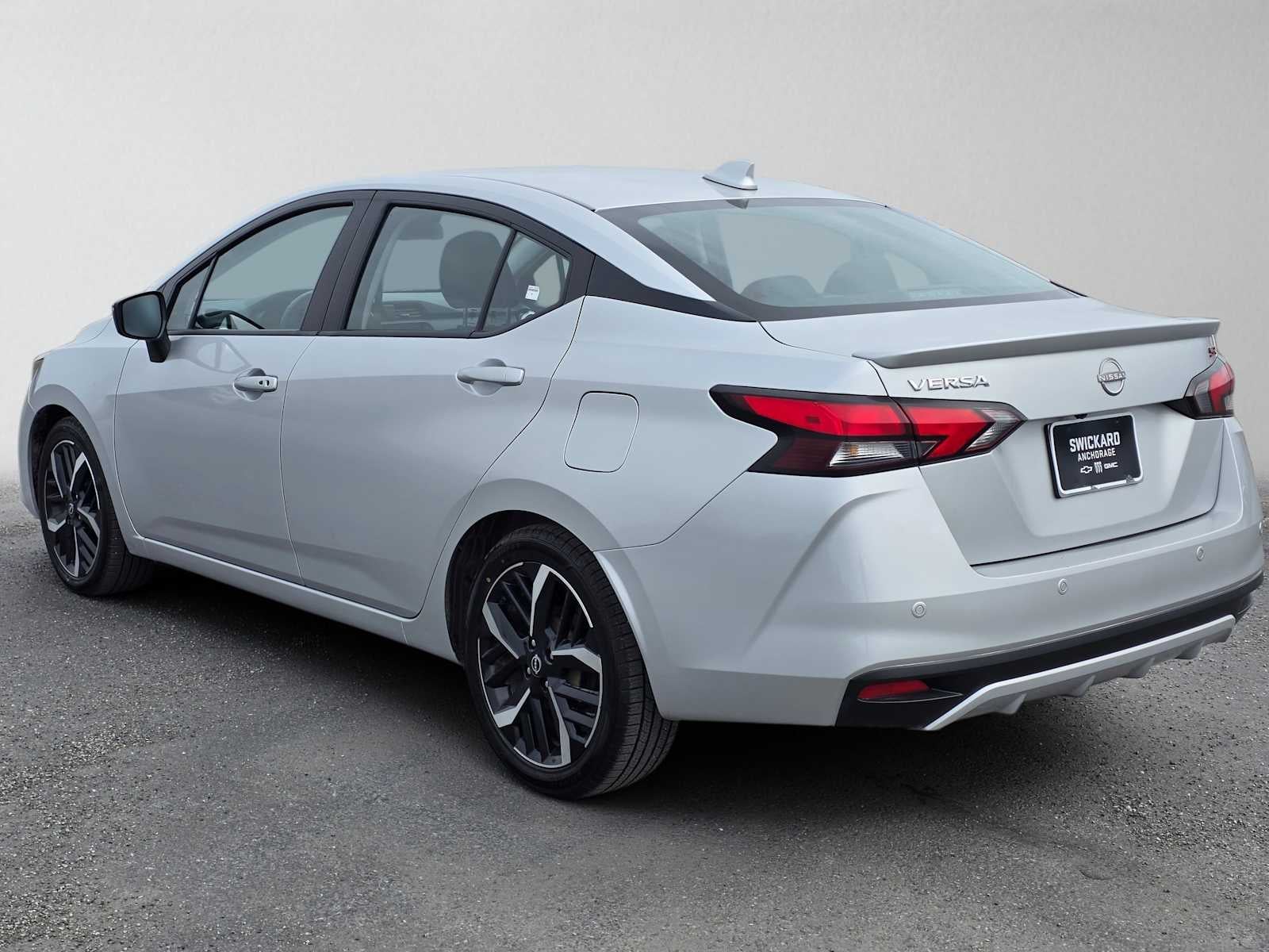 2024 Nissan Versa SR
