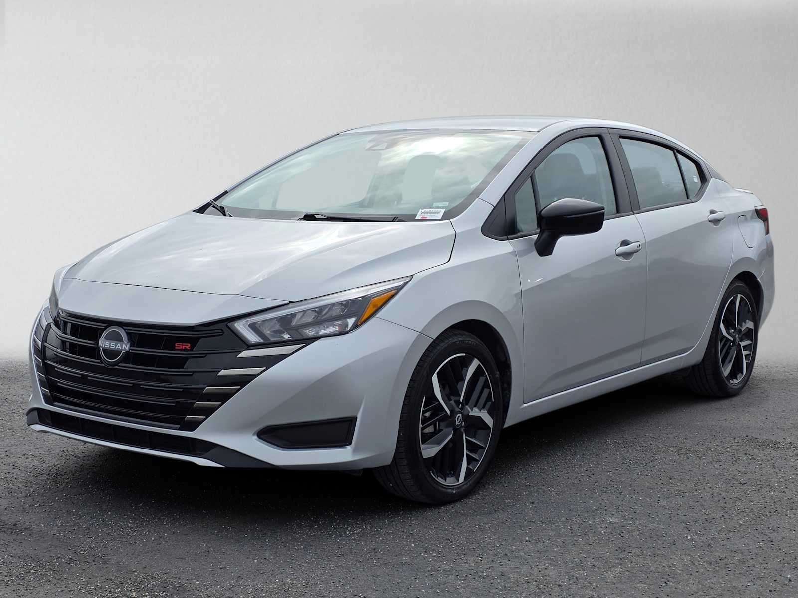 2024 Nissan Versa SR