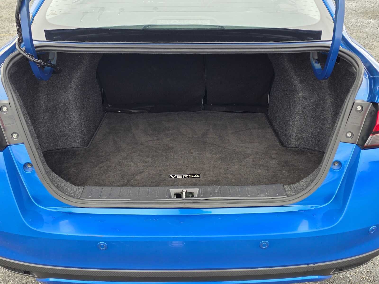 2024 Nissan Versa SR