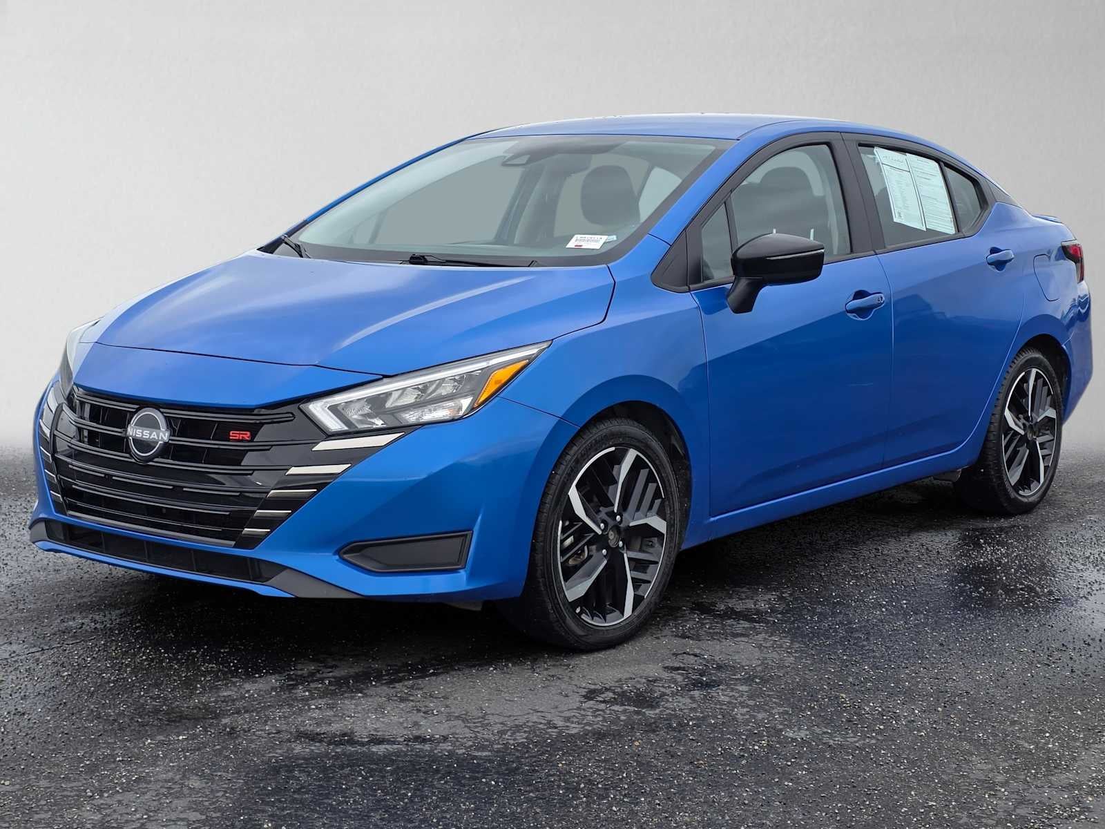 2024 Nissan Versa SR