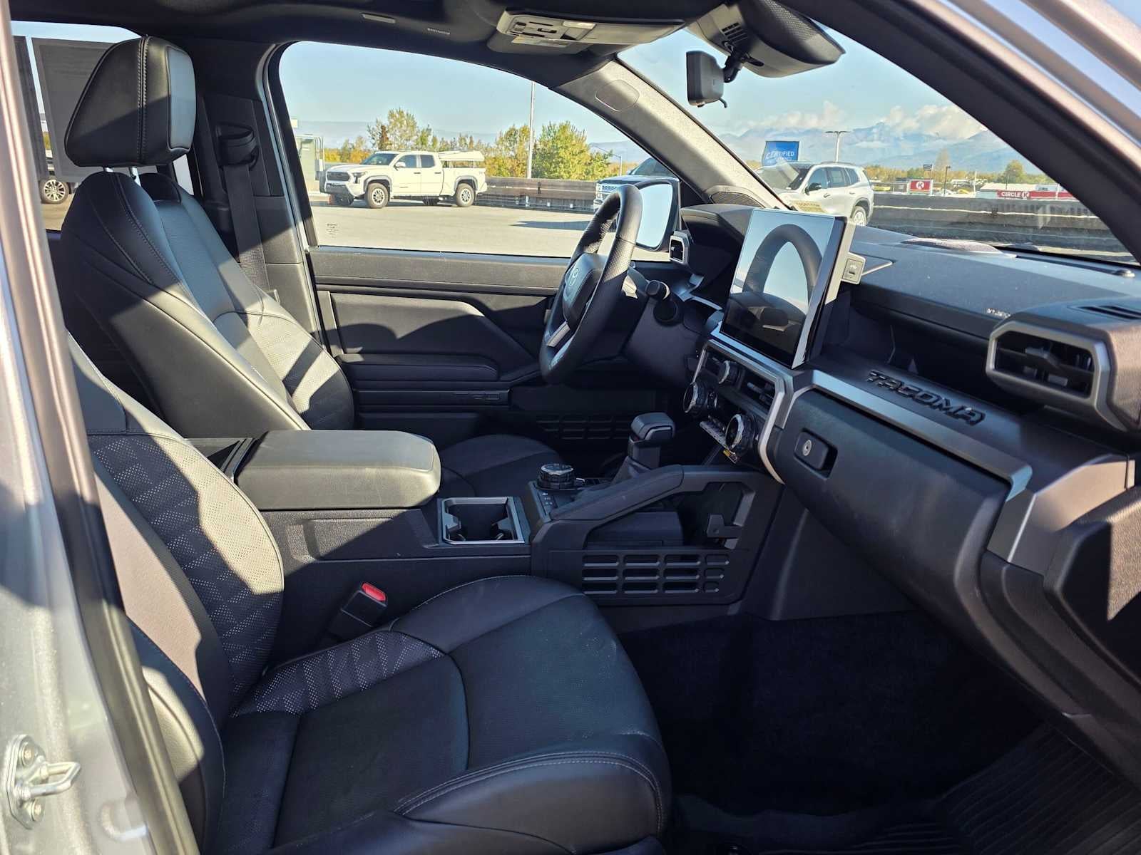 2024 Toyota Tacoma 4WD SR5
