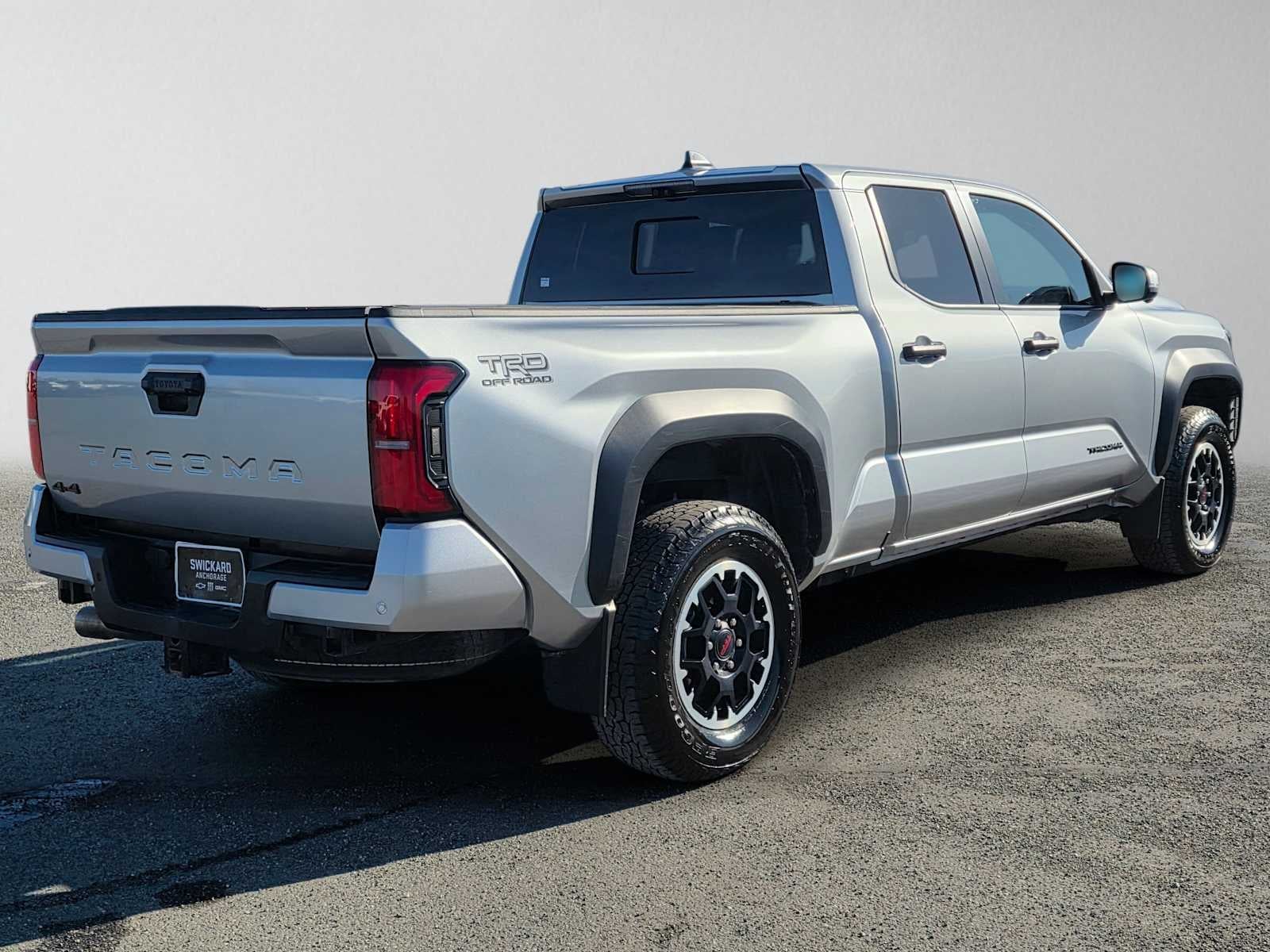 2024 Toyota Tacoma 4WD SR5