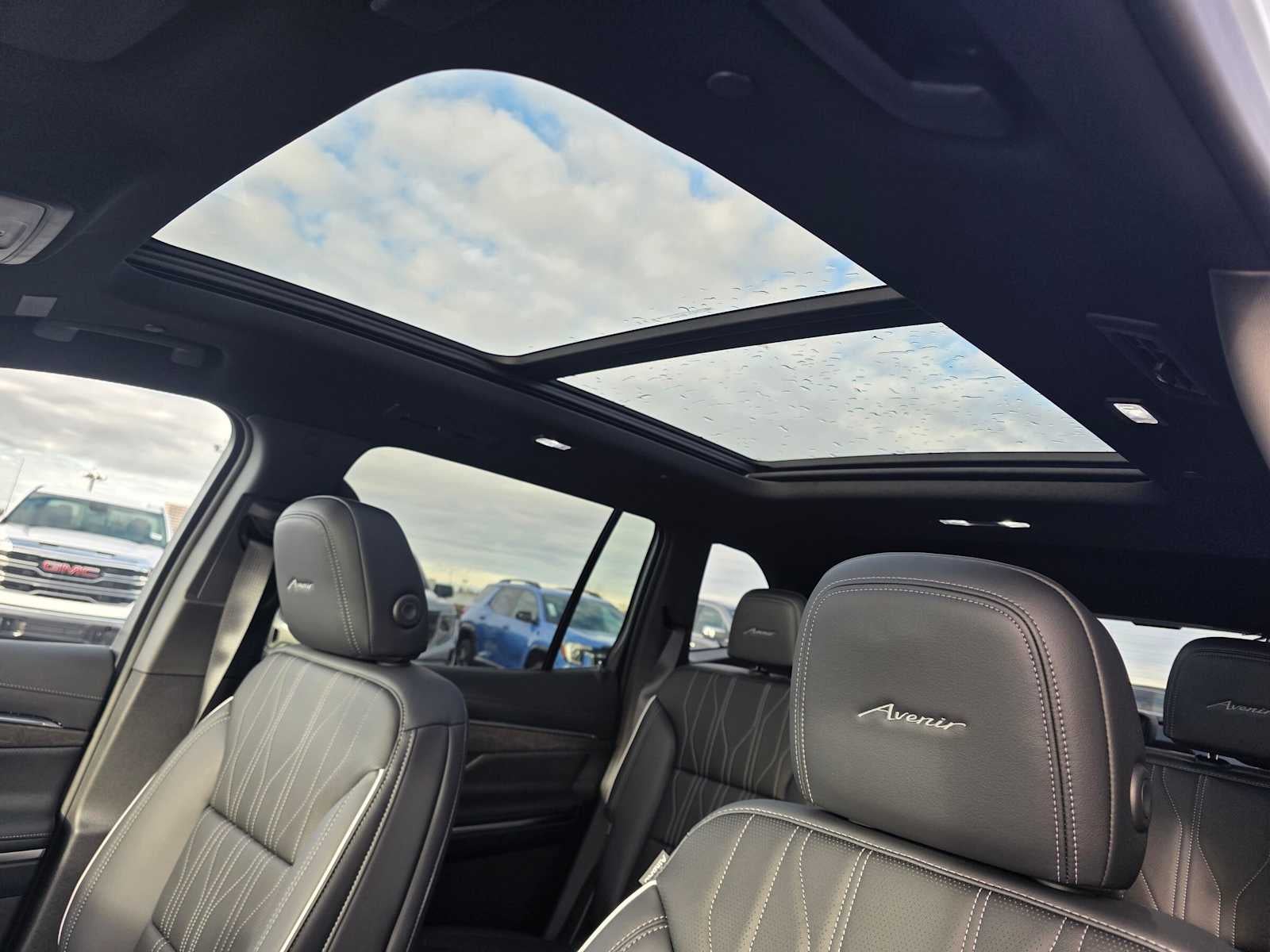 2027 Buick Enclave Avenir