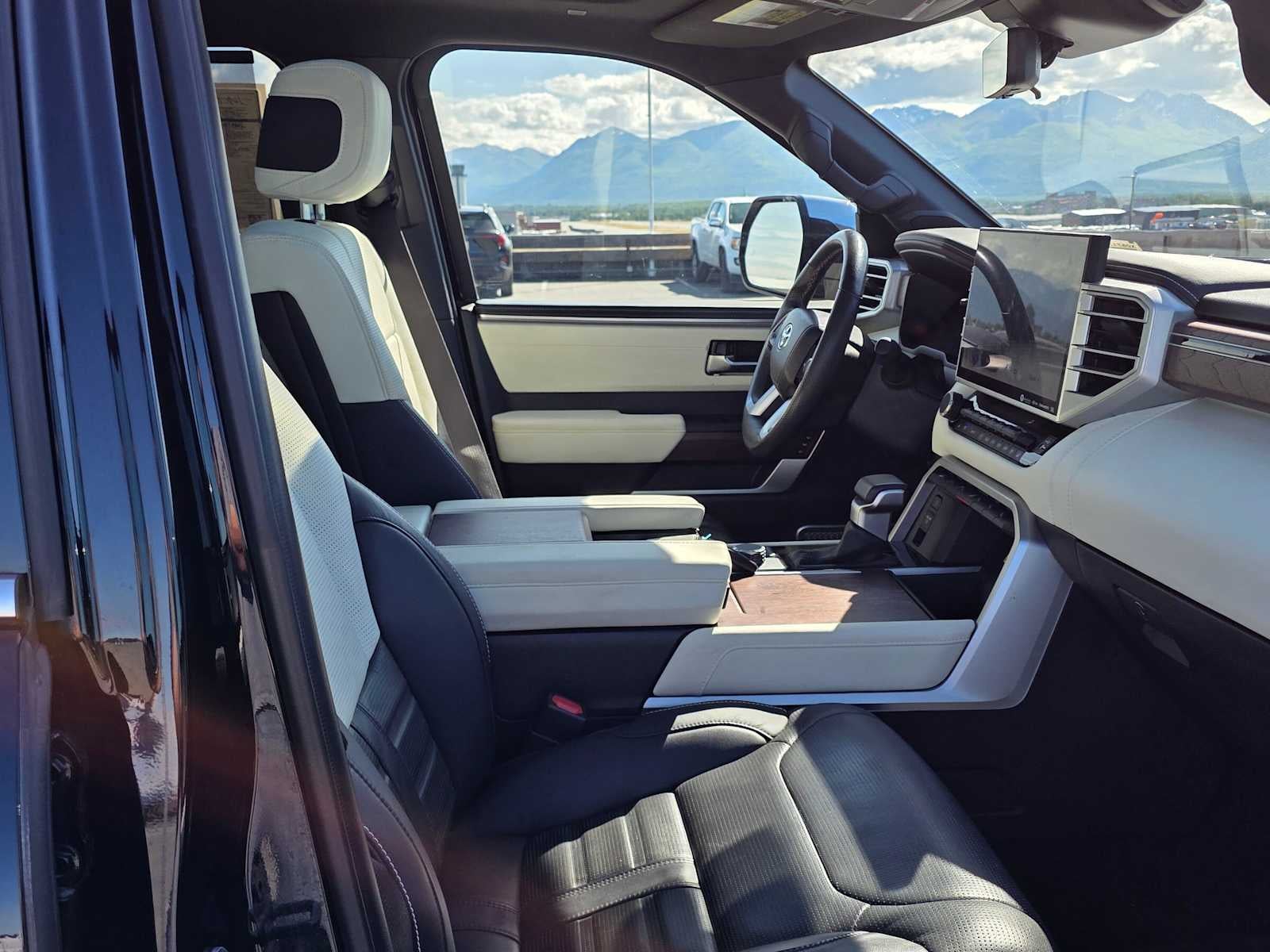 2024 Toyota Tundra Hybrid Capstone 4WD